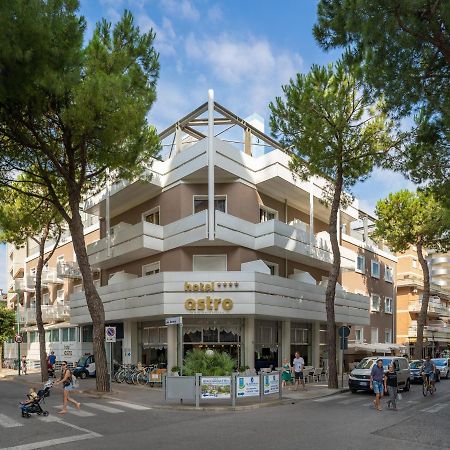 Hotel Astro Lignano Sabbiadoro Kültér fotó